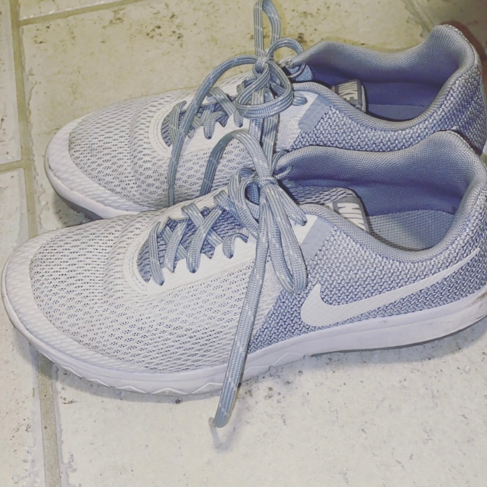 Nike shoes size 7.5